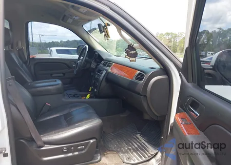 2010 GMC Yukon Slt from USA, damaged, VIN 1GKUKCE04AR261977